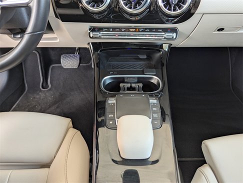 Used 2023 Mercedes-Benz CLA 250 image 27