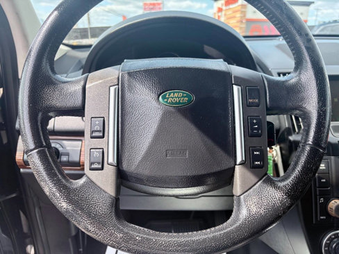 Used 2009 Land Rover LR2 HSE image 16