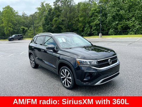 Used 2022 Volkswagen Taos SE image 2