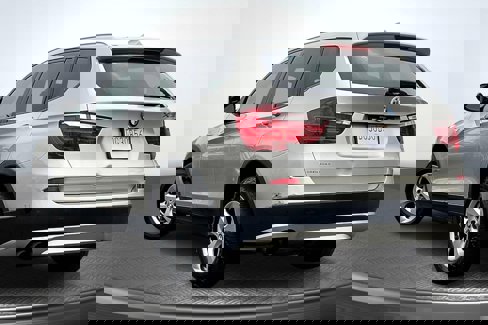 Used 2011 BMW X3 xDrive28i image 2