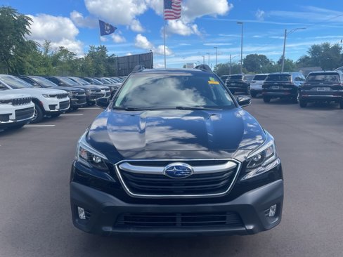 Used 2020 Subaru Outback Premium image 11