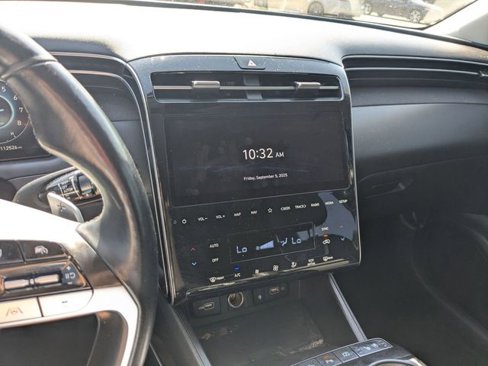 Used 2022 Hyundai Tucson Limited image 17