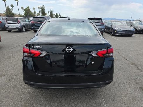 Used 2024 Nissan Versa S image 5