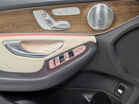Used 2019 Mercedes-Benz C 300 Sedan image 13