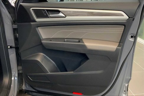 Used 2021 Volkswagen Atlas Cross Sport SE image 20