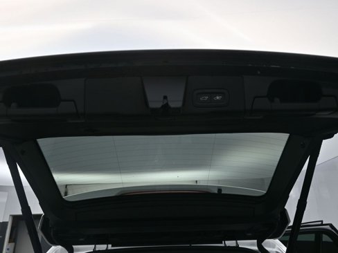 New 2025 Volvo XC60 B5 Core w/ Climate Package image 31