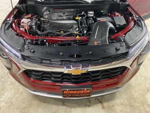 Used 2025 Chevrolet Trax LT w/ LT Convenience Package image 42