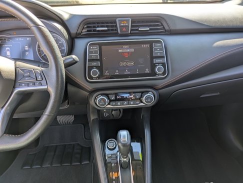 Used 2021 Nissan Versa SR w/ Convenience Package image 17