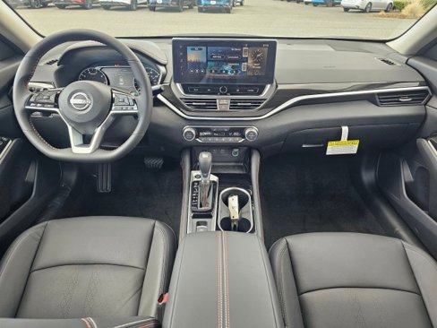 New 2025 Nissan Altima 2.5 SR w/ SR Premium Package image 18