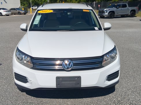 Used 2017 Volkswagen Tiguan S image 17