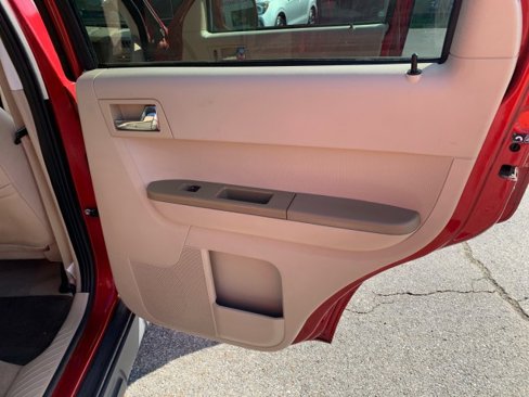 Used 2008 Ford Escape Limited image 16