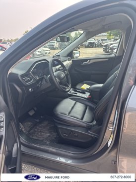 Used 2022 Ford Escape SEL image 10
