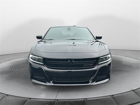 Used 2023 Dodge Charger SXT image 2