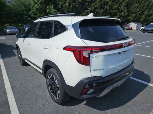 Used 2025 Kia Seltos SX w/ SX Sunroof Package image 5