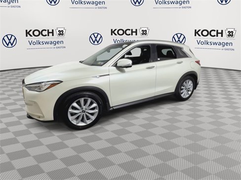 Used 2019 INFINITI QX50 Essential w/ Premium Heat Package image 4