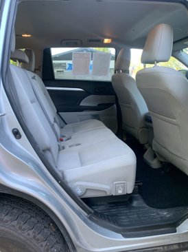 Used 2017 Toyota Highlander LE image 22