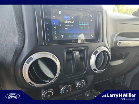 Used 2014 Jeep Wrangler Rubicon w/ Power Convenience Group image 12