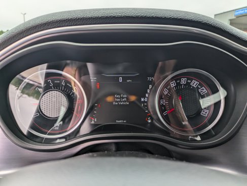 Used 2017 Dodge Challenger R/T image 15