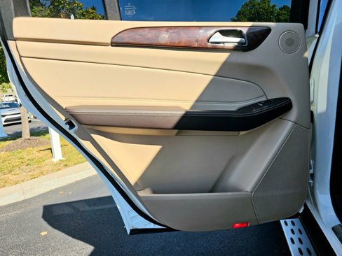 Certified 2019 Mercedes-Benz GLS 450 4MATIC image 30