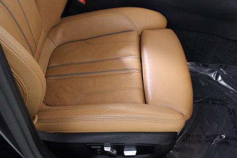 Used 2018 BMW 530i w/ Premium Package image 12