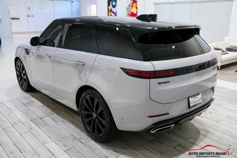 Used 2024 Land Rover Range Rover Sport Dynamic SE image 16