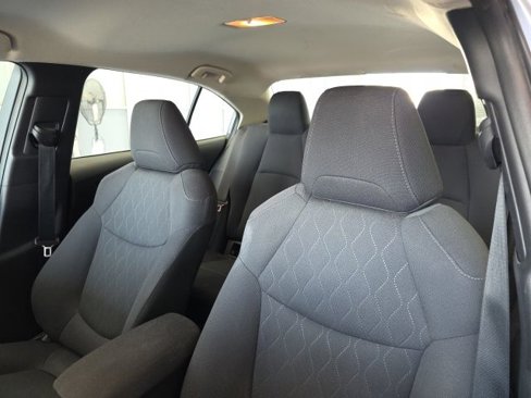 Used 2021 Toyota Corolla LE image 7