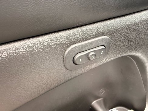 Used 2020 Jeep Grand Cherokee Limited image 12