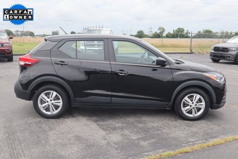 Used 2020 Nissan Kicks S image 3