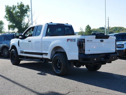 Certified 2022 Ford F350 Lariat w/ Chrome Package image 5