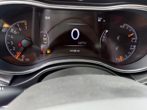 Used 2019 Jeep Grand Cherokee Trailhawk image 32