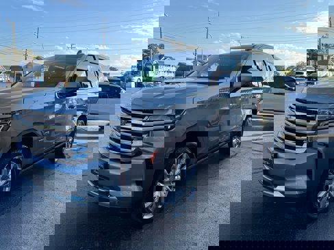 Used 2021 Chevrolet Tahoe High Country w/ Premium Package image 5