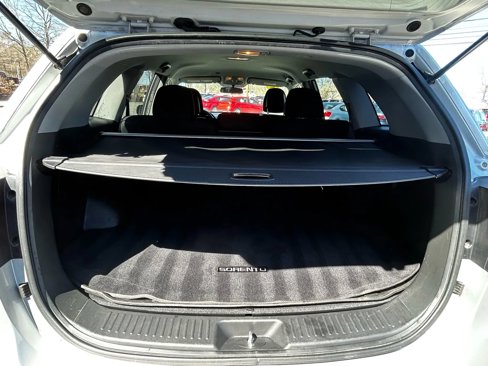 Used 2015 Kia Sorento LX image 7