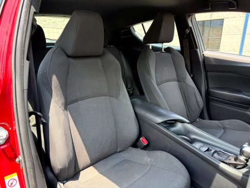 Used 2019 Toyota C-HR LE image 20