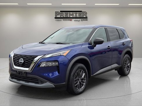 Used 2023 Nissan Rogue S image 1