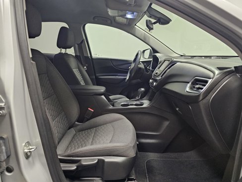 Used 2021 Chevrolet Equinox LT image 13