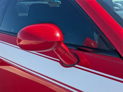 Used 2016 Dodge Challenger SXT image 10