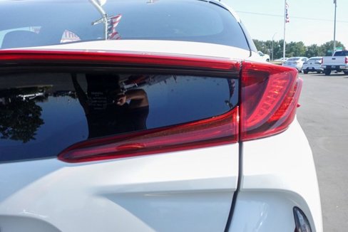 Certified 2017 Toyota Prius Prime Premium image 9