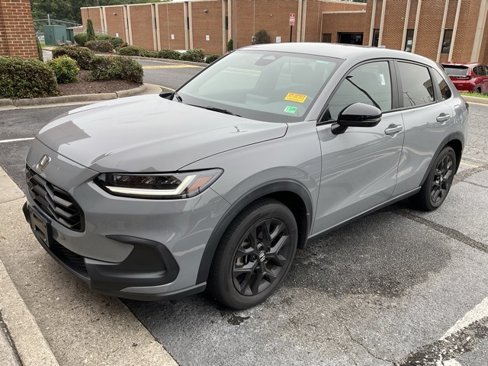 Used 2023 Honda HR-V Sport image 1