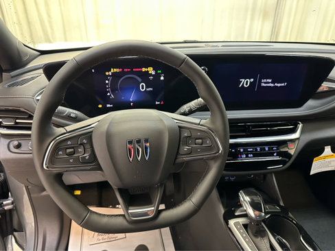 New 2025 Buick Envista Avenir image 3