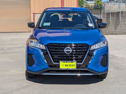 New 2025 Nissan Kicks Play S image 2