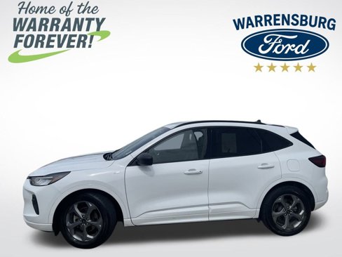 Used 2023 Ford Escape ST-Line w/ Cold Weather Package image 4