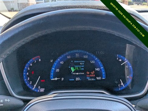 Used 2022 Toyota Corolla Cross XLE image 28
