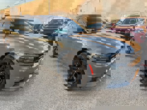 Used 2018 Dodge Charger SXT Plus w/ Quick Order Package 29J image 3
