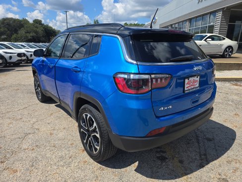 Used 2022 Jeep Compass Limited image 7