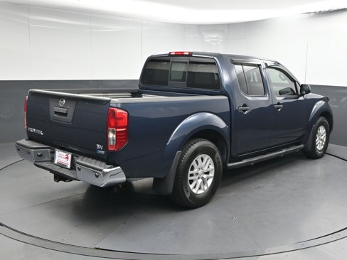 Used 2019 Nissan Frontier SV image 8