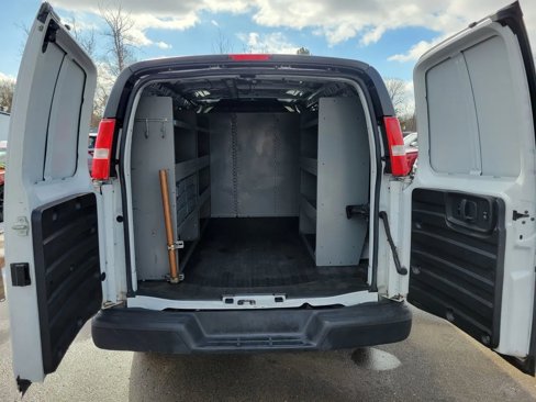Used 2019 Chevrolet Express 2500 w/ Driver Convenience Package image 12