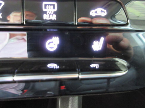 Used 2023 Chevrolet Bolt LT w/ Infotainment Package image 34