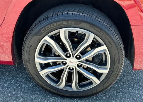 Used 2019 GMC Terrain Denali w/ Advanced Safety Package image 8