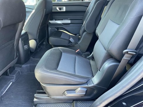Used 2023 Ford Explorer XLT image 22