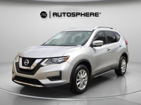 Used 2017 Nissan Rogue SV w/ SV Premium Package image 4
